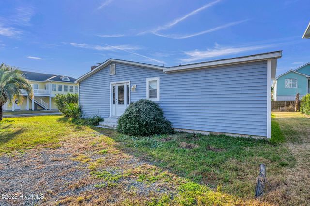 167 Delaware Avenue, Carolina Beach, NC 28428