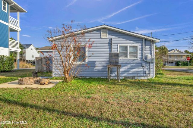 167 Delaware Avenue, Carolina Beach, NC 28428