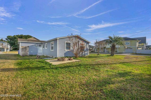 167 Delaware Avenue, Carolina Beach, NC 28428