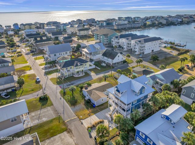 167 Delaware Avenue, Carolina Beach, NC 28428