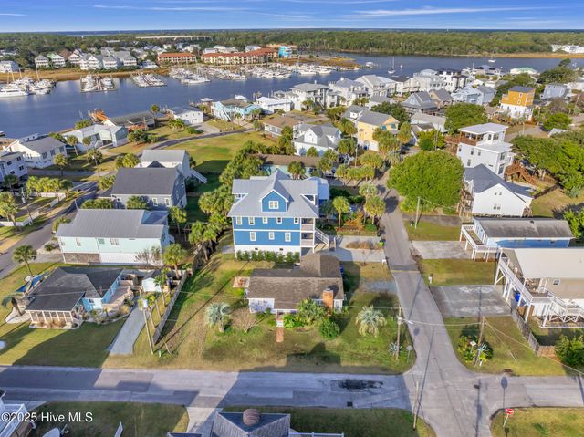 167 Delaware Avenue, Carolina Beach, NC 28428