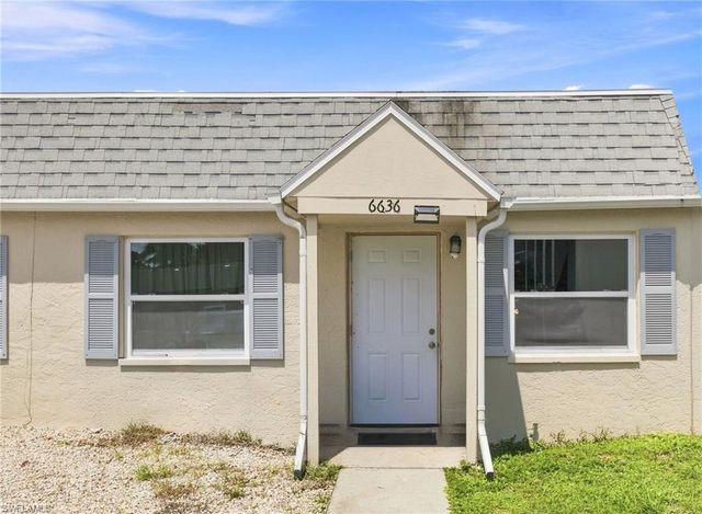 6636-6640 Warwick CIR, Fort Myers, FL 33919