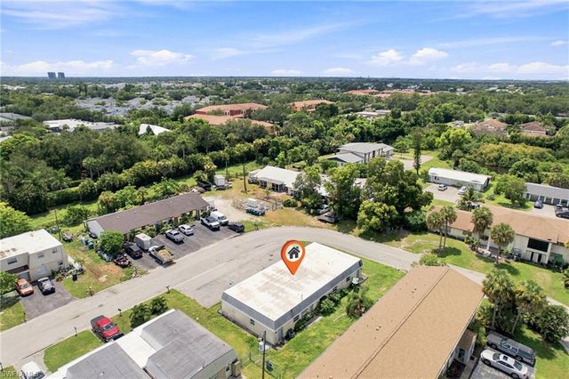 6636-6640 Warwick CIR, Fort Myers, FL 33919