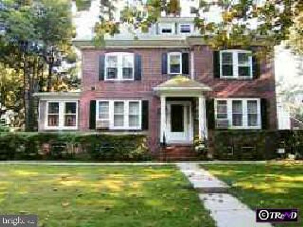 207 READING AVE, Trenton, NJ 08618