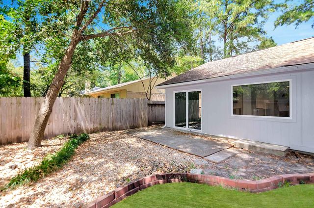 17 W Broken Oak, The Woodlands, TX 77381