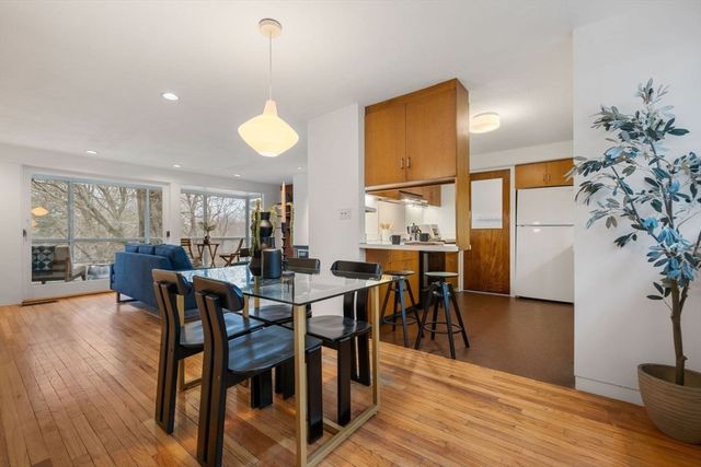 542 Concord Avenue, Lexington, MA 02421