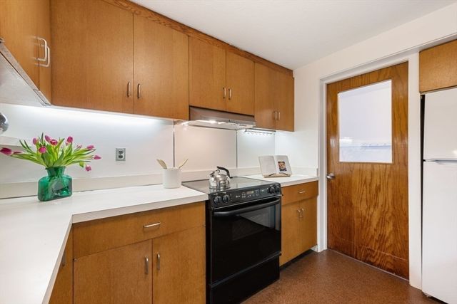 542 Concord Avenue, Lexington, MA 02421