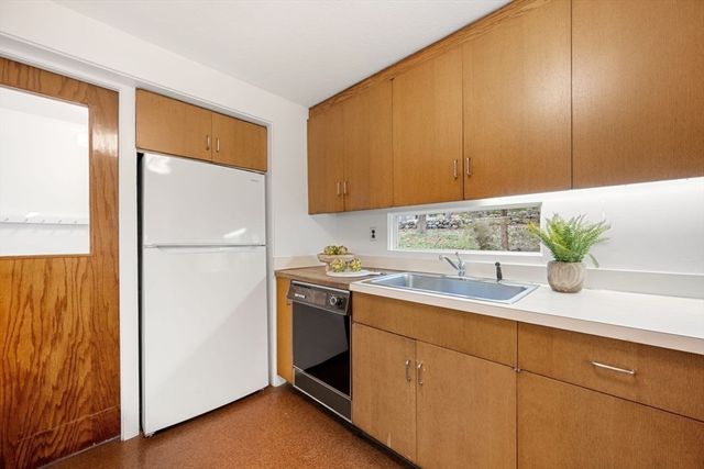 542 Concord Avenue, Lexington, MA 02421