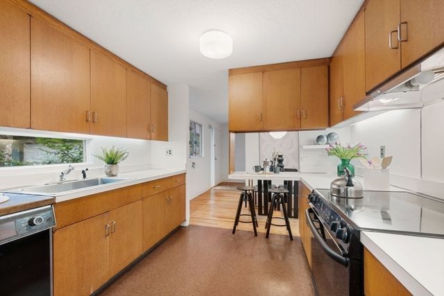 542 Concord Avenue, Lexington, MA 02421