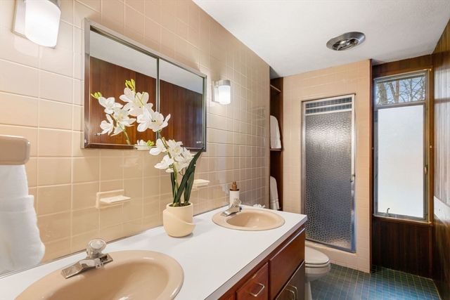 542 Concord Avenue, Lexington, MA 02421