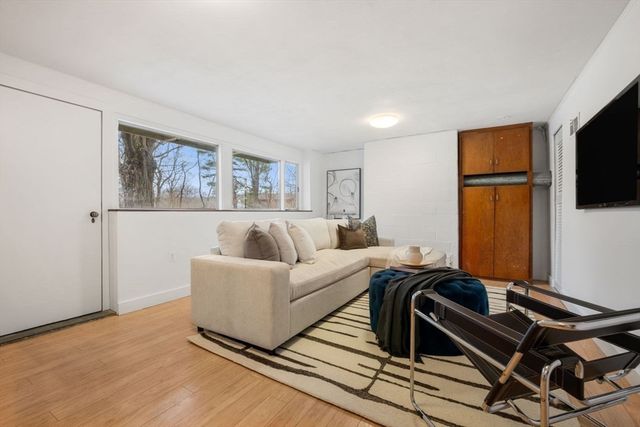 542 Concord Avenue, Lexington, MA 02421