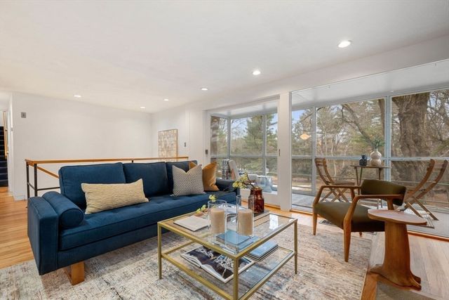 542 Concord Avenue, Lexington, MA 02421