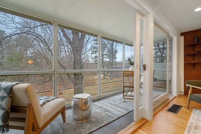 542 Concord Avenue, Lexington, MA 02421