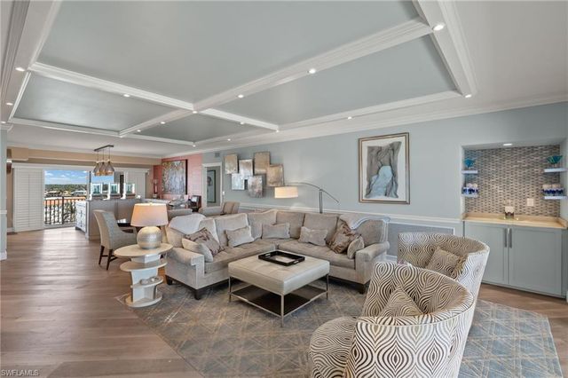 2901 Gulf Shore BLVD N # 701S, Naples, FL 34103