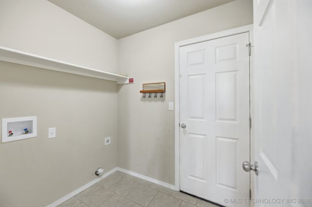 2605 W Glendale Street, Broken Arrow, OK 74011