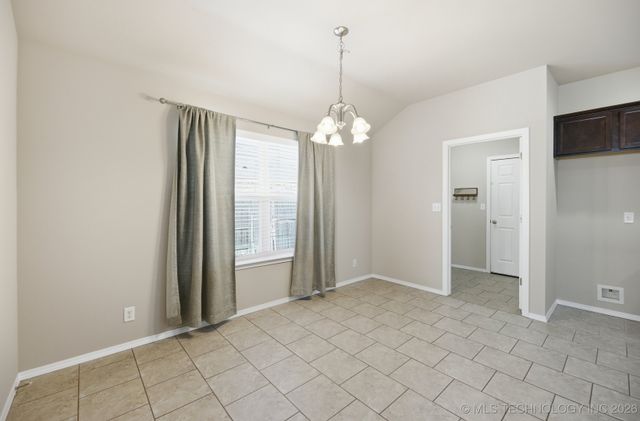 2605 W Glendale Street, Broken Arrow, OK 74011