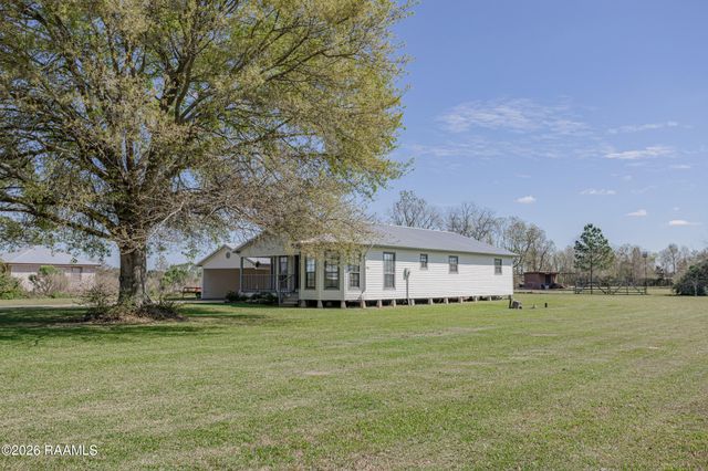 198 Estella Lane, Church Point, LA 70525