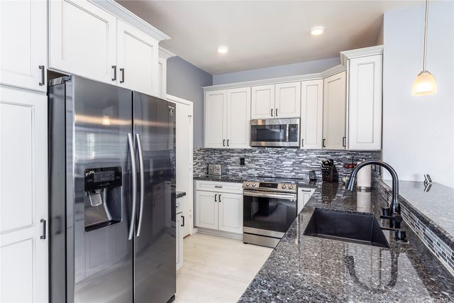 460 Kamaaha Avenue 6, Kapolei, HI 96707