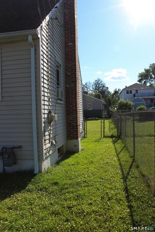 17 Fulton Street, New Britain, CT 06051