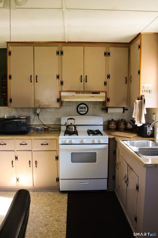 17 Fulton Street, New Britain, CT 06051