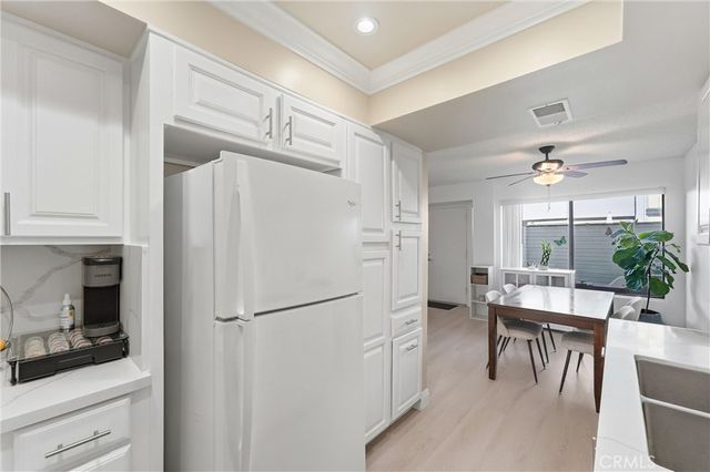803 E Victoria 117, Carson, CA 90746