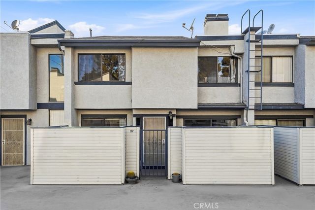803 E Victoria 117, Carson, CA 90746