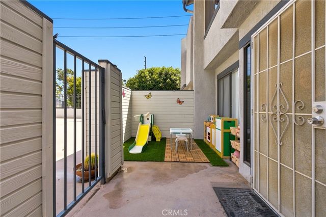 803 E Victoria 117, Carson, CA 90746