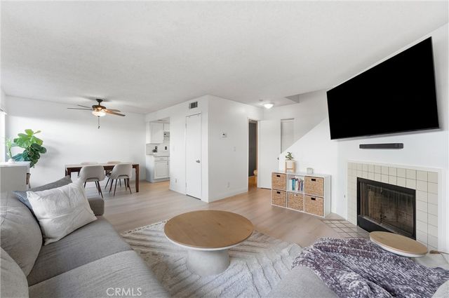 803 E Victoria 117, Carson, CA 90746