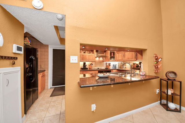 13984 Hollowgreen Drive 23, Houston, TX 77082