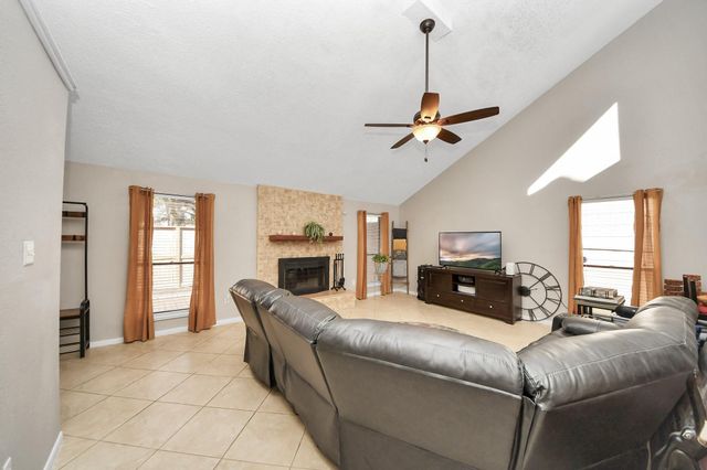 13984 Hollowgreen Drive 23, Houston, TX 77082