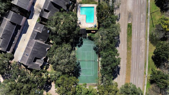 13984 Hollowgreen Drive 23, Houston, TX 77082