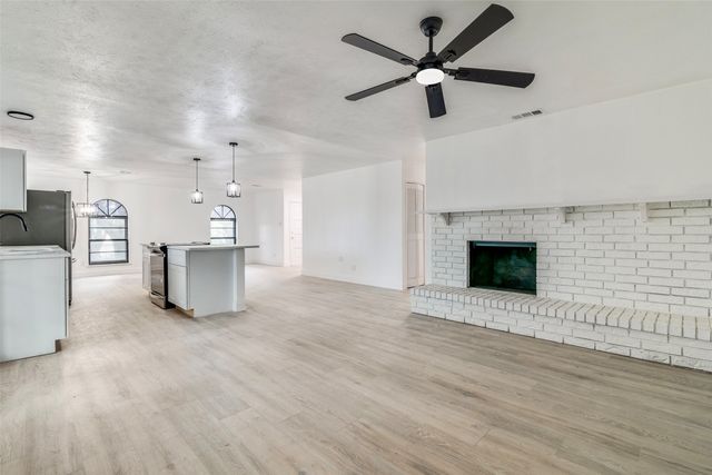 6401 Gate ridge Circle, Garland, TX 75043