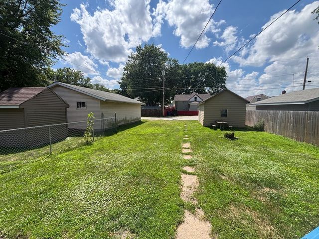 747 20th Street, East Moline, IL 61244