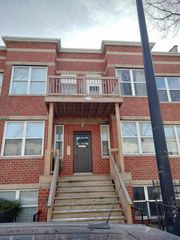 2225 W Warren Boulevard B3, Chicago, IL 60612