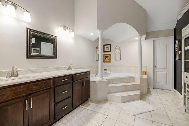 5117 S Necessary Court, Blue Springs, MO 64015