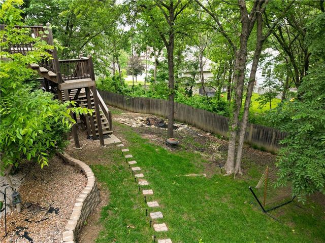 5117 S Necessary Court, Blue Springs, MO 64015