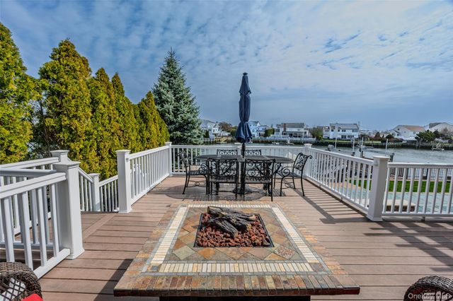 2883 Shore Drive, Merrick, NY 11566