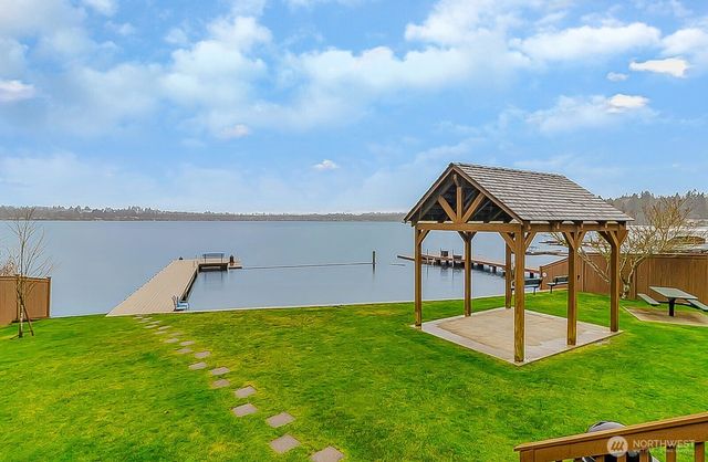 723 123rd Avenue NE, Lake Stevens, WA 98258