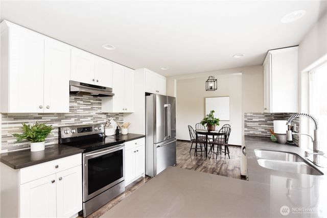723 123rd Avenue NE, Lake Stevens, WA 98258