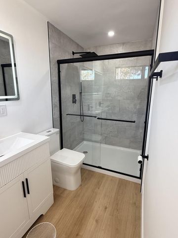 607 N Golf Drive, Hollywood, FL 33021