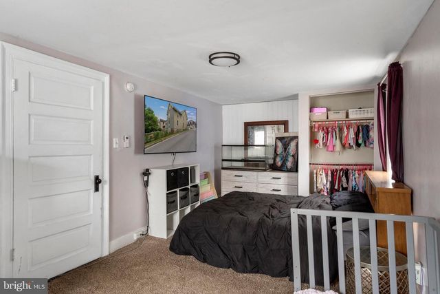 200 E JOHN ST, Martinsburg, WV 25401