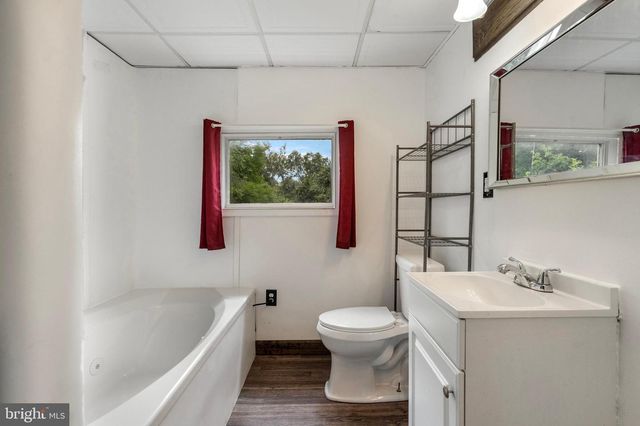 200 E JOHN ST, Martinsburg, WV 25401