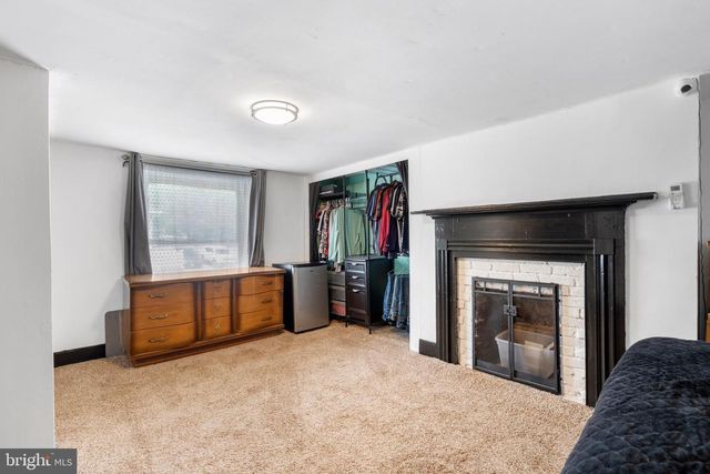 200 E JOHN ST, Martinsburg, WV 25401