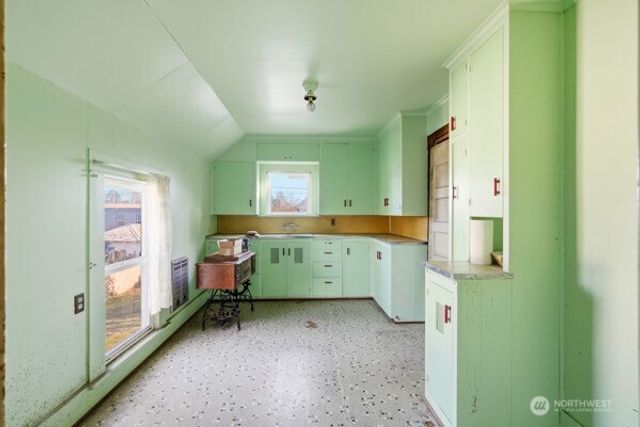 2009 Lombard Avenue, Everett, WA 98201