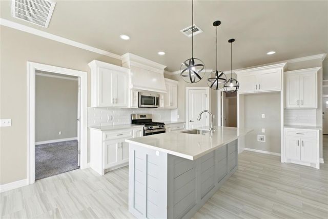 2912 Wild Rose Lane, Yukon, OK 73099