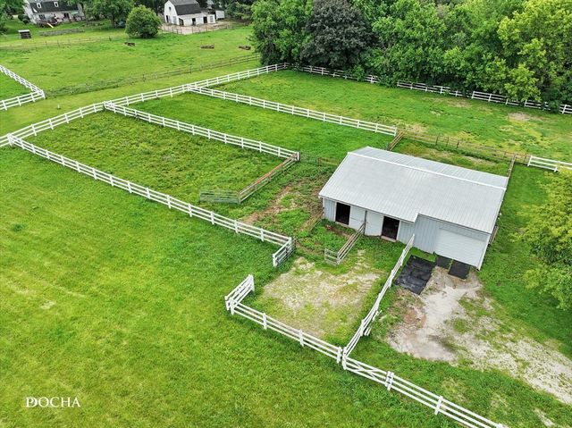 6N777 Palomino Drive, Campton Hills, IL 60175