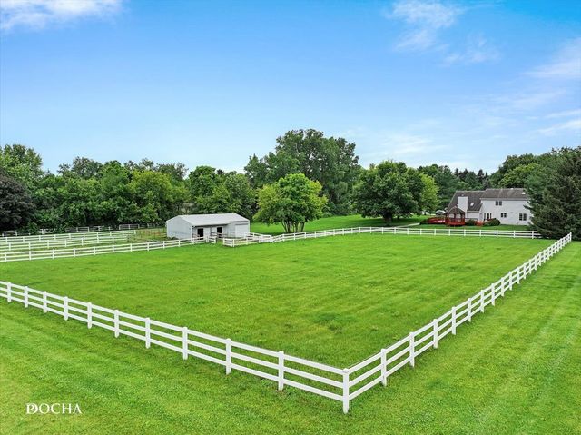 6N777 Palomino Drive, Campton Hills, IL 60175