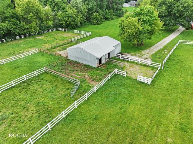 6N777 Palomino Drive, Campton Hills, IL 60175
