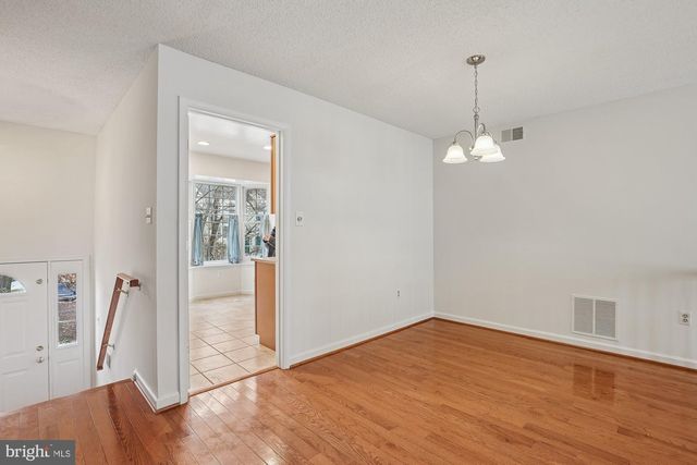 2396 BRANLEIGH PARK CT, Reston, VA 20191