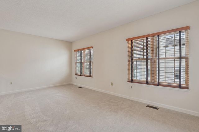 2396 BRANLEIGH PARK CT, Reston, VA 20191